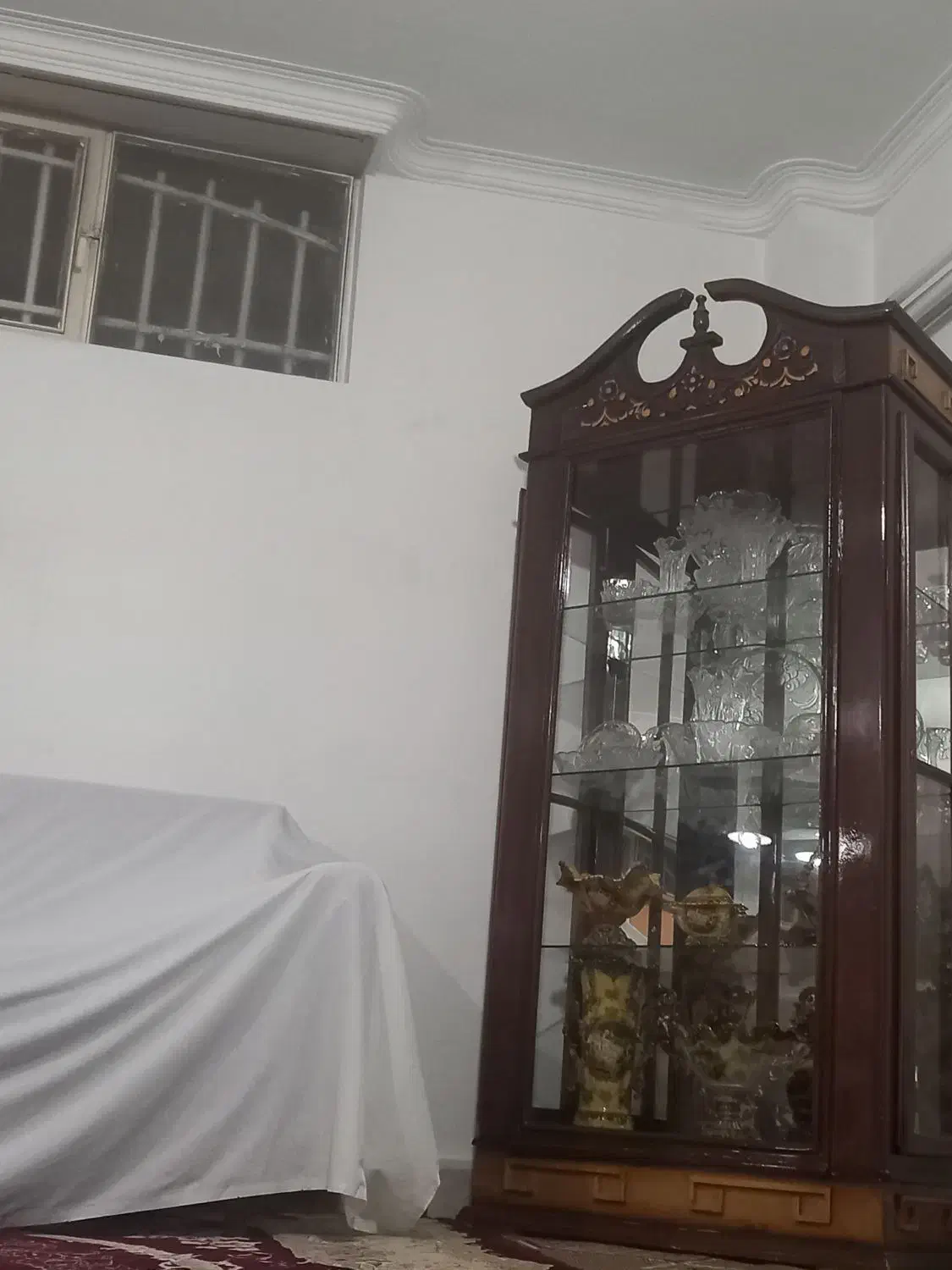 بوفه چوبی|بوفه، ویترین، کنسول|اصفهان, باغ زرشک|دیوار