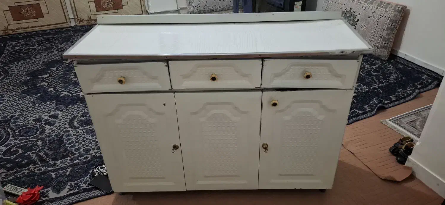 کمبود|جاکفشی، کمد، دراور|فشاپویه, |دیوار