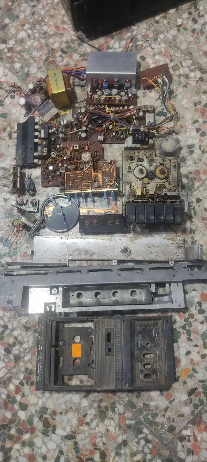 قطعات استریو بسیار قدیمی و عتیقه ژاپنی|سیستم صوتی خانگی|پره‌سر, |دیوار