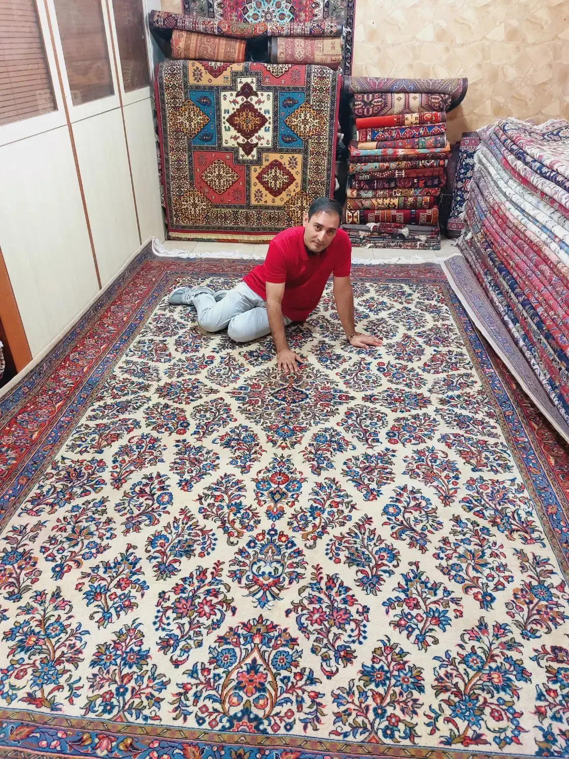 فرش ۱۲متری ساروق گل آمریکایی مناسب سرمایه گذاری|فرش|تهران, بازار|دیوار