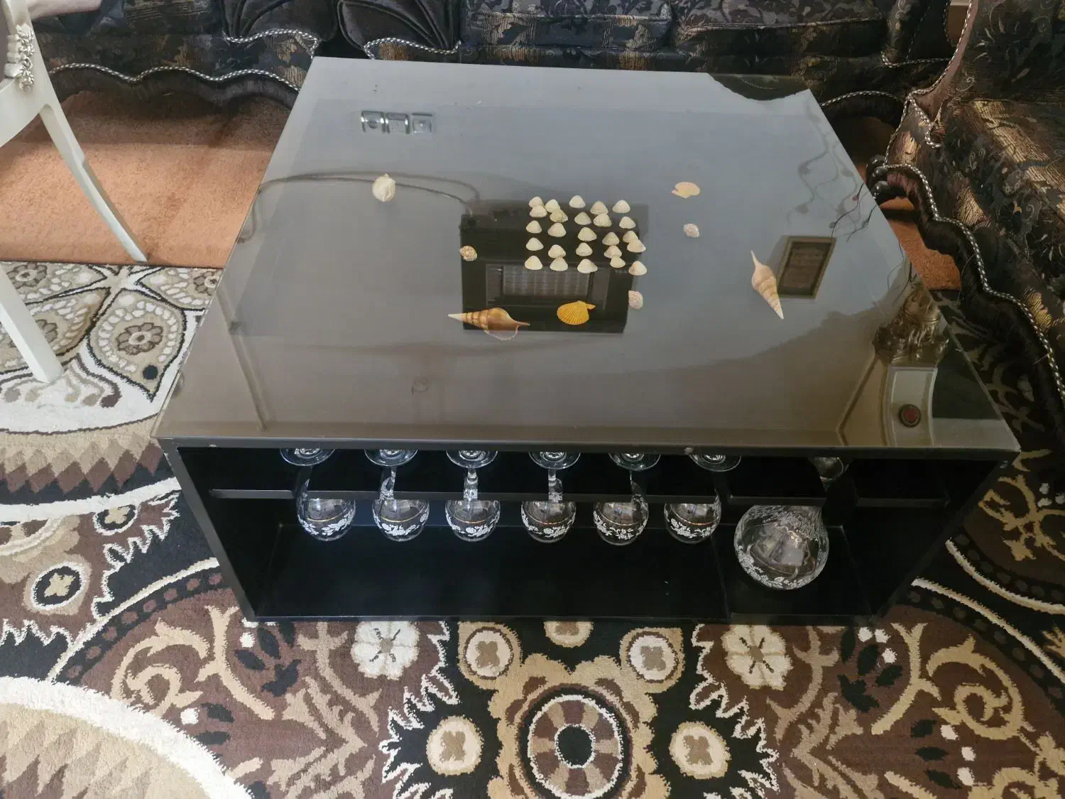 مبل ۳ نفره و تک نفره همراه با میز|مبلمان خانگی و میز عسلی|شوش, |دیوار