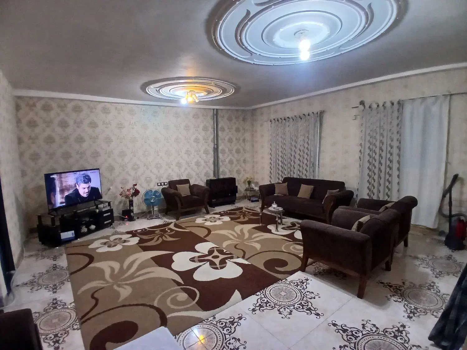 اجاره آپارتمان طبقه اول ۱۰۰ متری حمیدیان خ ایران|اجارهٔ آپارتمان|رشت, پاره بیجار|دیوار