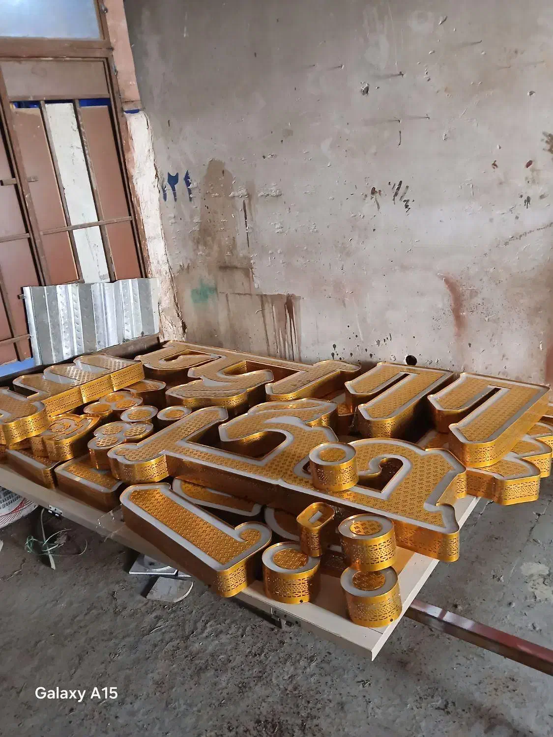 کارگاه تولیدی تابلوسازی کامپوزیت چلنیوم تابلو ساز|حراج|رشت, گیل|دیوار