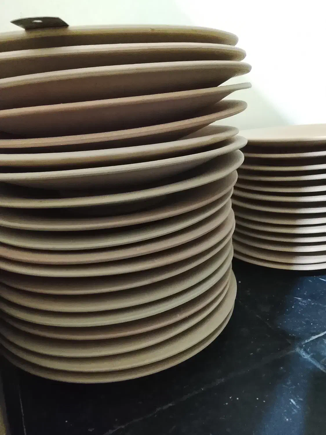 بشقاب سفالی|صنایع دستی و سایر لوازم تزئینی|فولادشهر, B2|دیوار