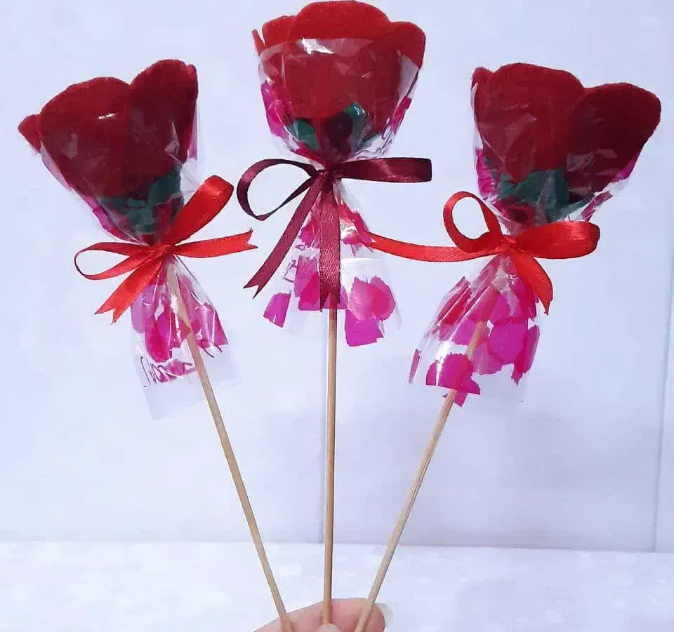 شاخه گل ولنتاین|گل مصنوعی|قم, لسانی|دیوار