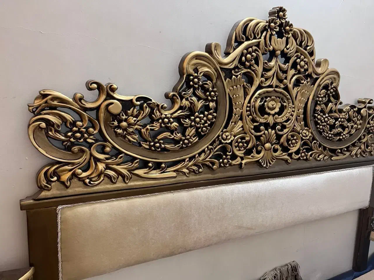 سرویس خواب|تخت و سرویس خواب|خوی, |دیوار