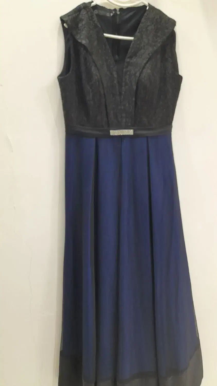 پیراهن مجلسی|لباس|خرمشهر, |دیوار