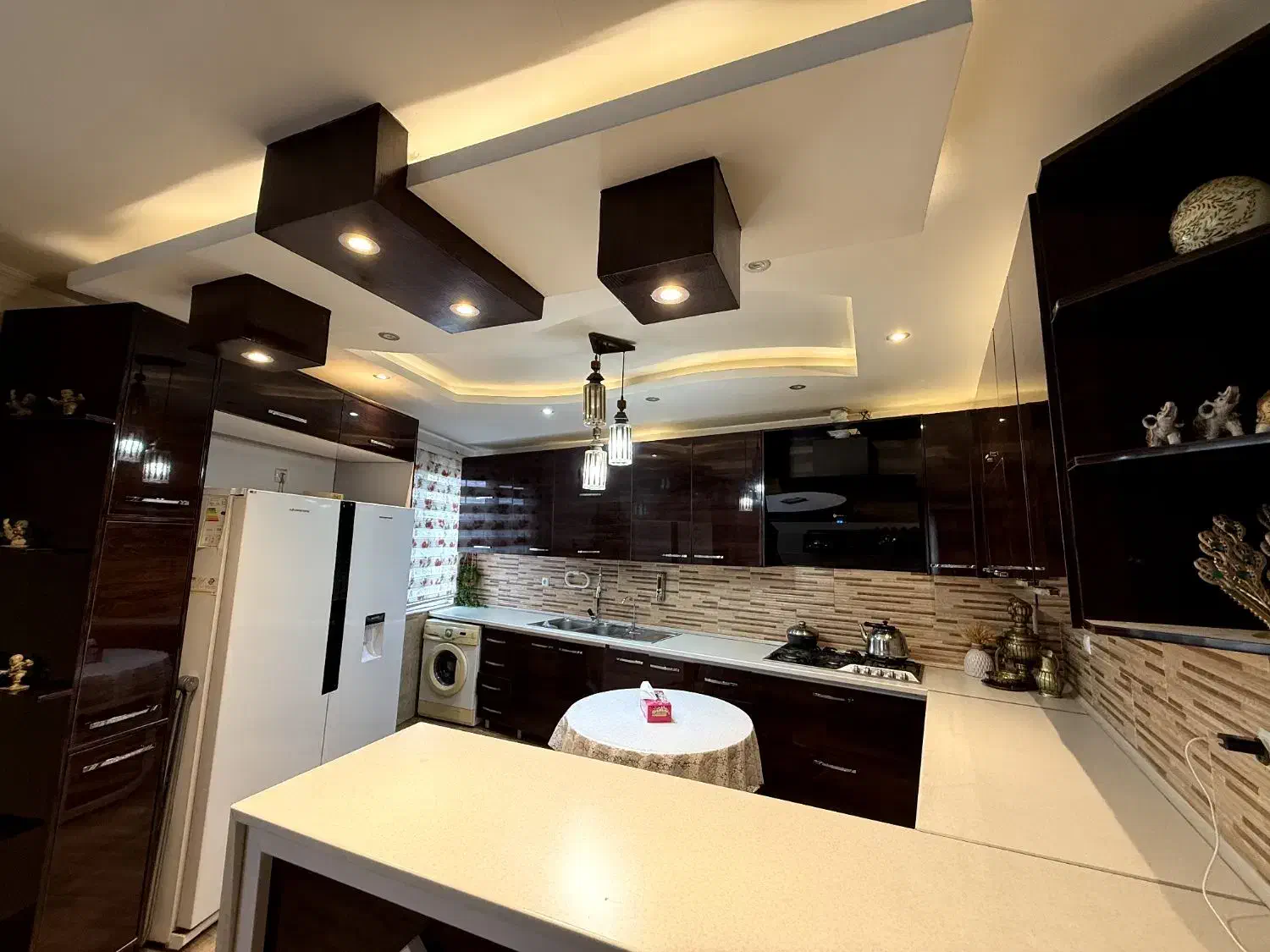 فروش آپارتمان ۱۶۸ متری  در حد صفر بر خیابان عربان|فروش آپارتمان|صومعه‌سرا, |دیوار