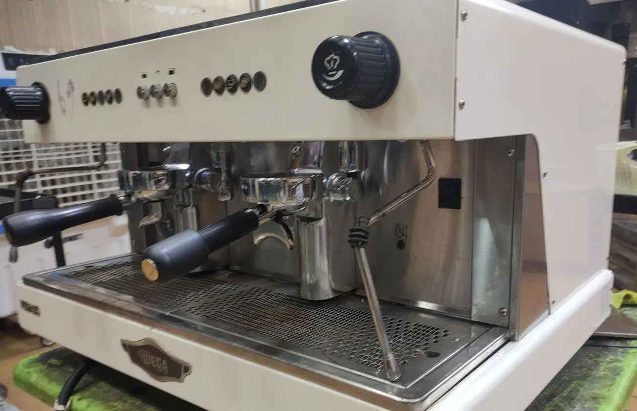 فروش اسپرسو ساز وگا پگاسو 2018 در اصفهان|کافیشاپ و رستوران|اصفهان, وحید|دیوار