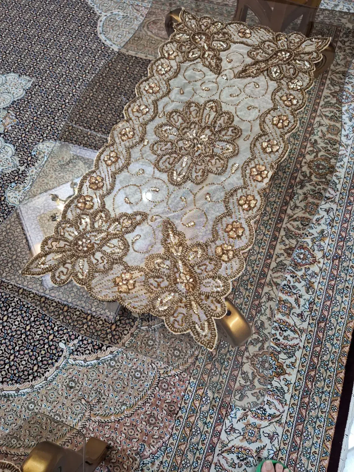 رو میزی سنتی کار دست سه تکه بسیار شک در حد نو|پرده، رانر، رومیزی|شیراز, زرهی|دیوار