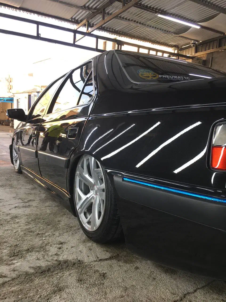 پولیش و احیای رنگ خودرو شیشه دودی|خدمات موتور و ماشین|بومهن, |دیوار