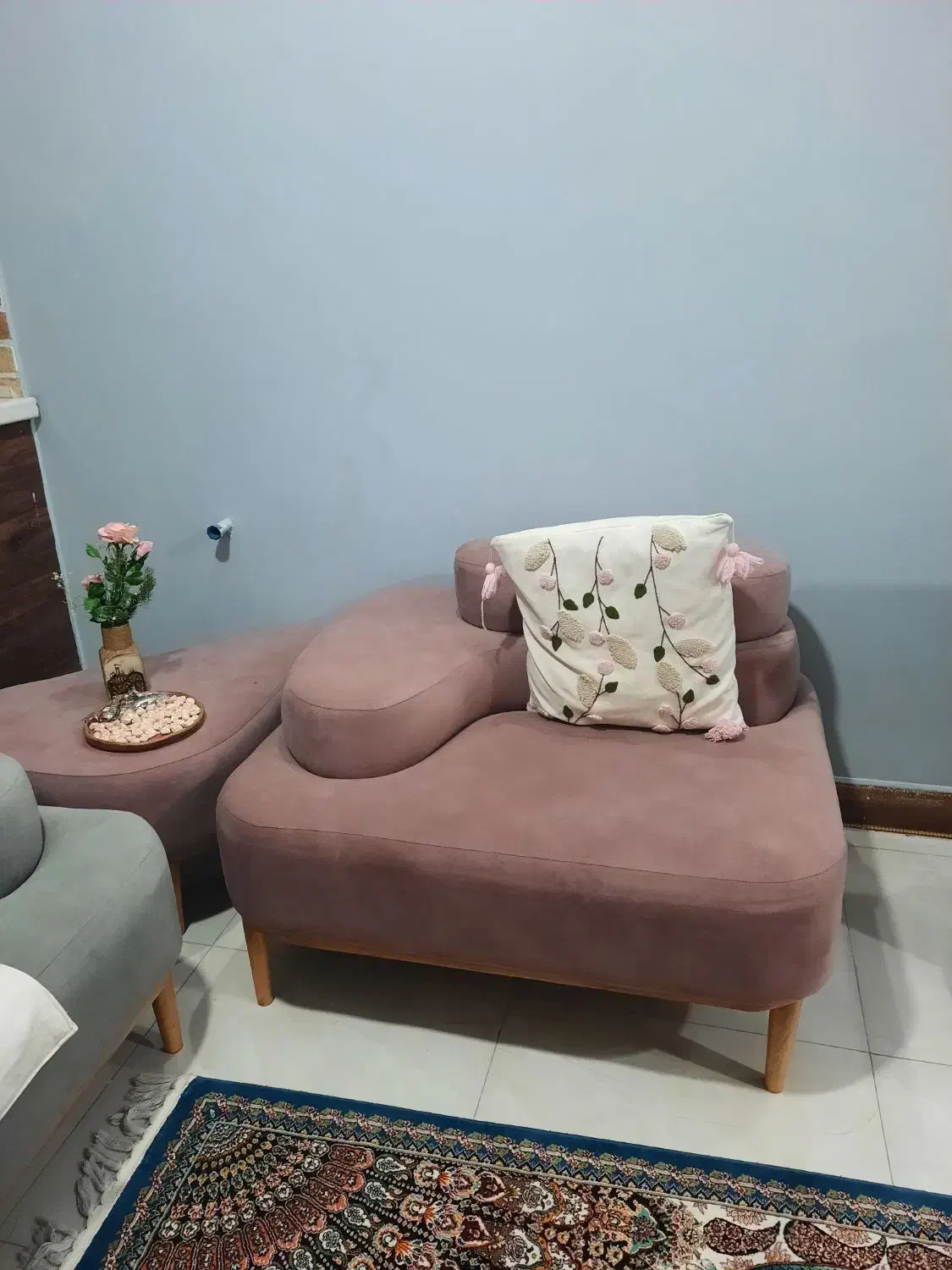 مبل ۷نفره بسیارشیک|مبلمان خانگی و میز عسلی|سیرجان, |دیوار