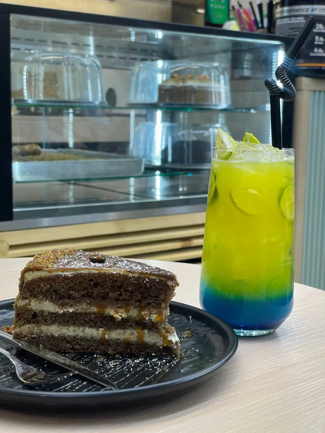 استخدام باریستا|استخدام خدمات فروشگاه و رستوران|اندیشه, شهرک کوثر|دیوار