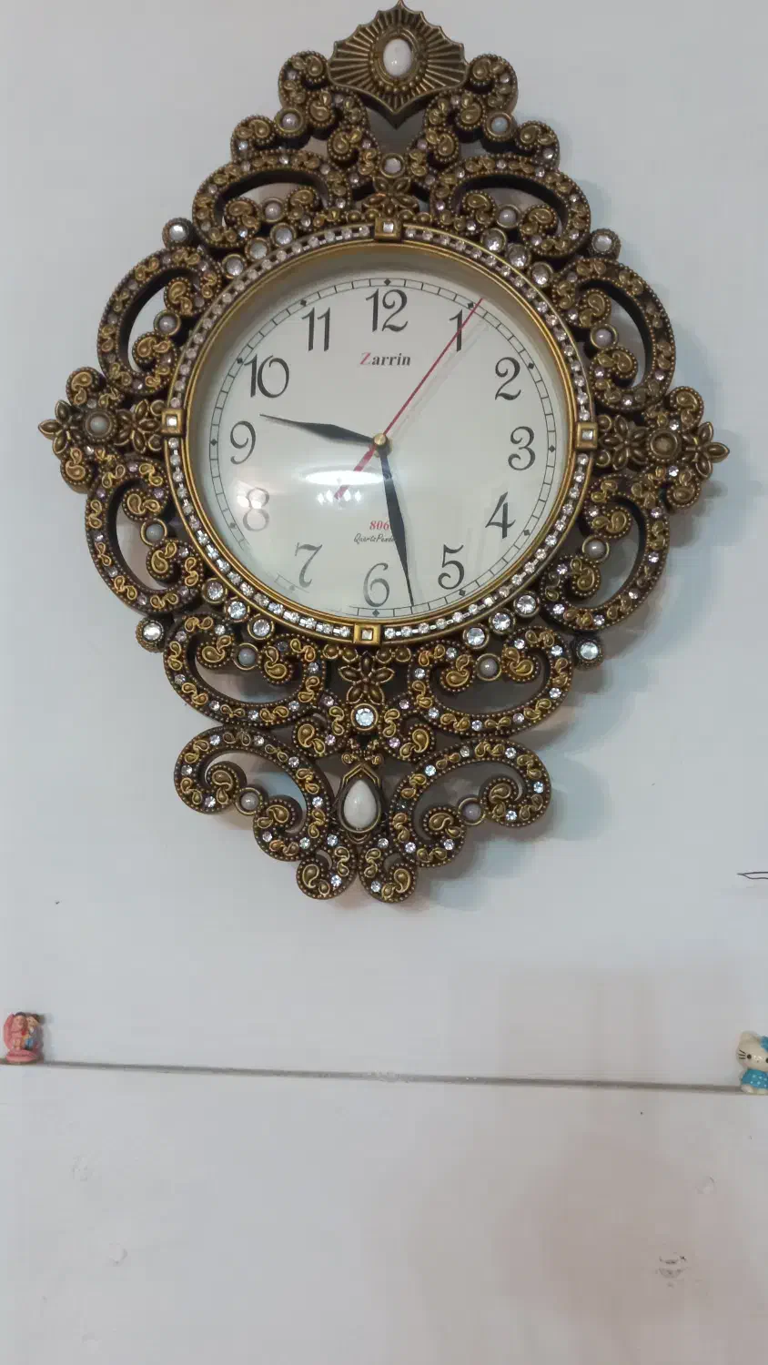 ساعت دیواری طلایی و شیک|ساعت دیواری و تزئینی|تهران, هوانیروز|دیوار