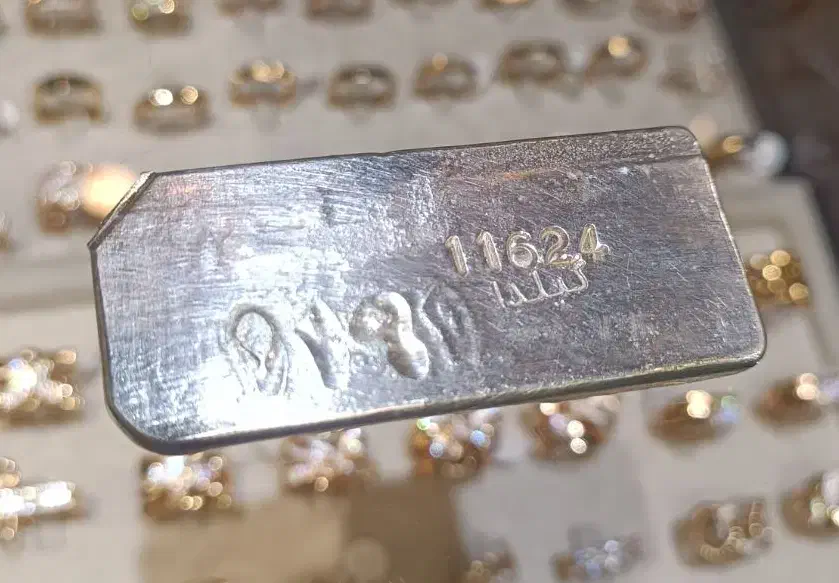 شمش نقره عیار ۷۹۰ زیر قیمت|جواهرات|رشت, گلسار|دیوار