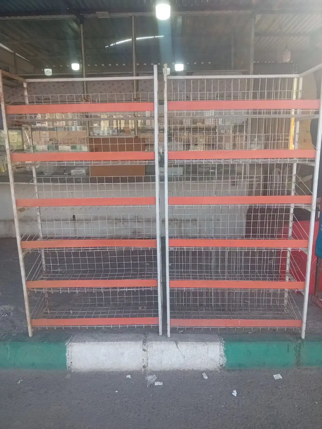 استند چیپس و پفک|فروشگاه و مغازه|پرند, فاز ۶|دیوار