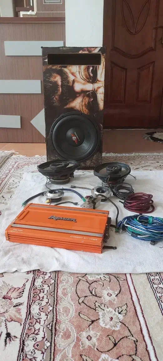 پک صوتی|صوتی و تصویری|اسفراین, |دیوار
