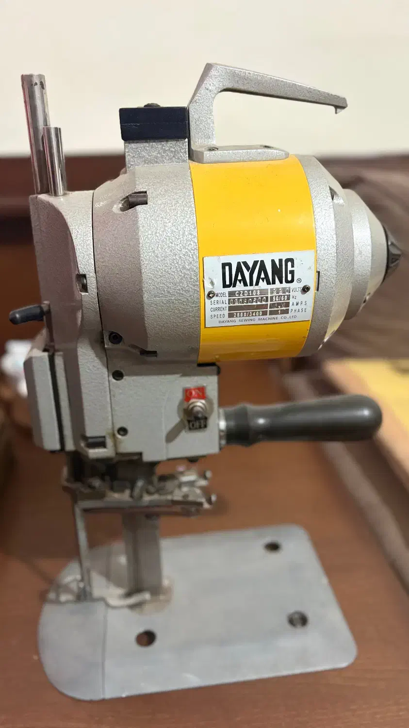 قیچی برقی مدل دایانگ|چرخ خیاطی و ریسندگی|فولادشهر, فولادشهر|دیوار