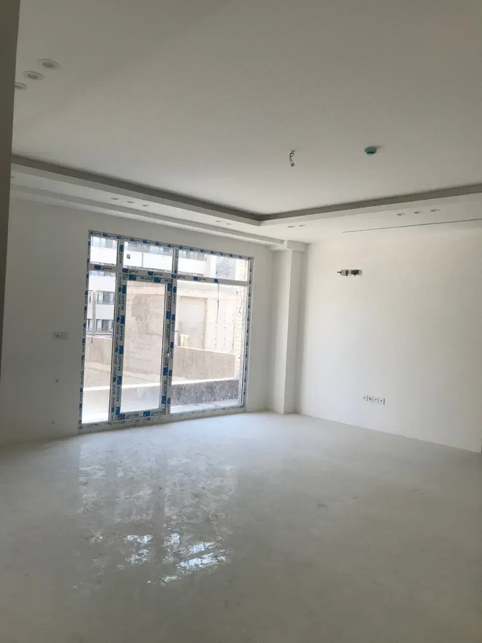 آپارتمان تکواحدی۱۰۰مترکلیدنخورده زیرقیمت امیرکبیر|فروش آپارتمان|کاشان, امیرکبیر|دیوار