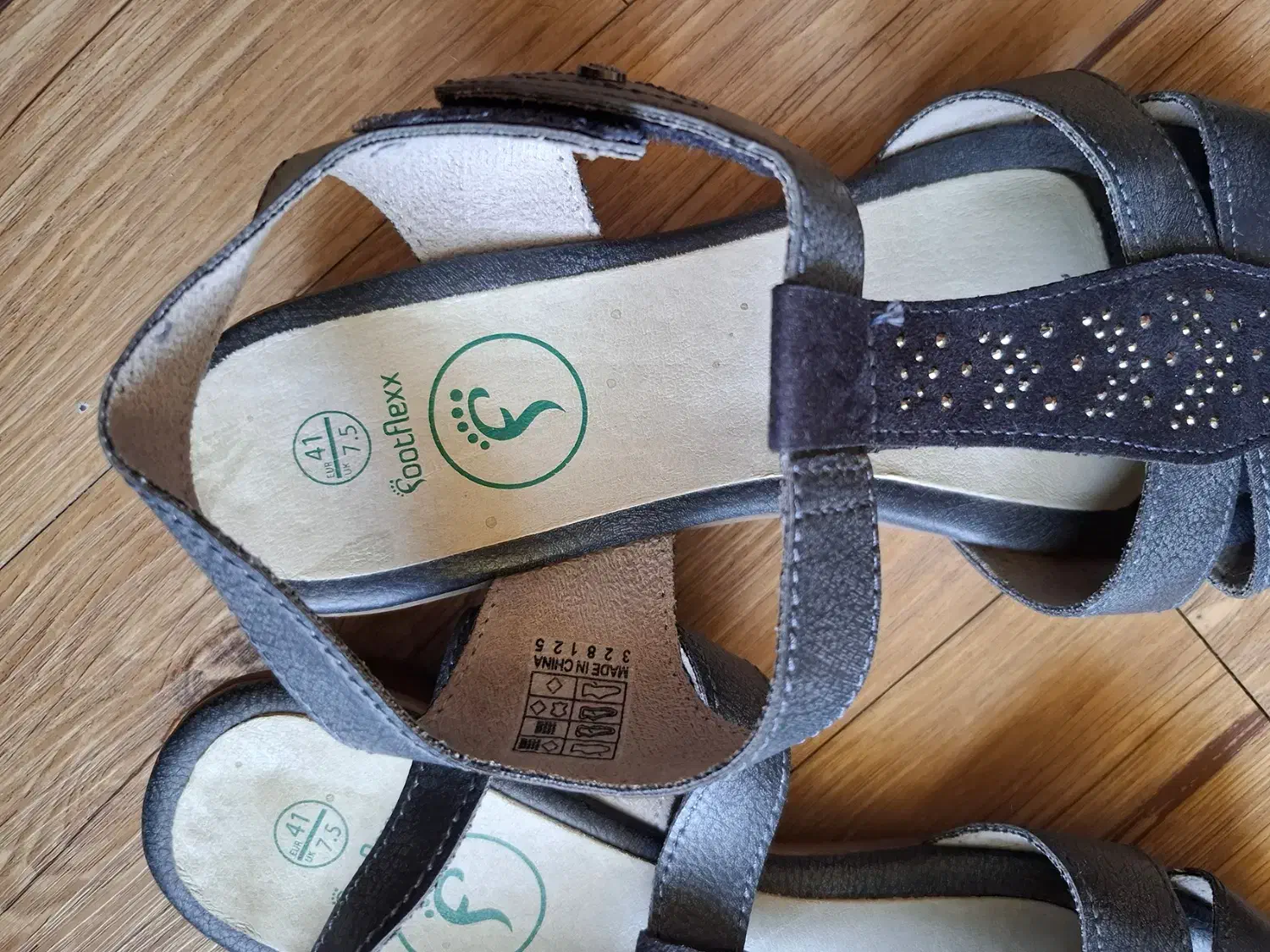 کفش صندل پاشنه دار زنانه خارجی|کیف، کفش، کمربند|اصفهان, باغ دریاچه|دیوار