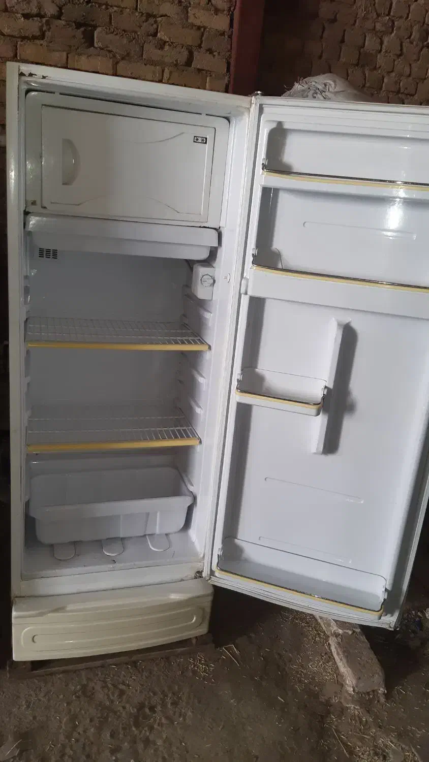 یخچال فریزر ارج سالم در حدنو|یخچال و فریزر|بروجرد, |دیوار