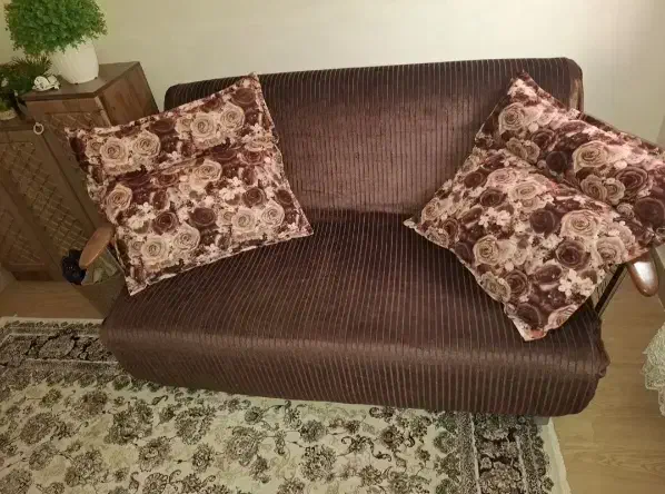 مبل دونفره تخت خواب شو|مبلمان خانگی و میز عسلی|رشت, توشیبا|دیوار