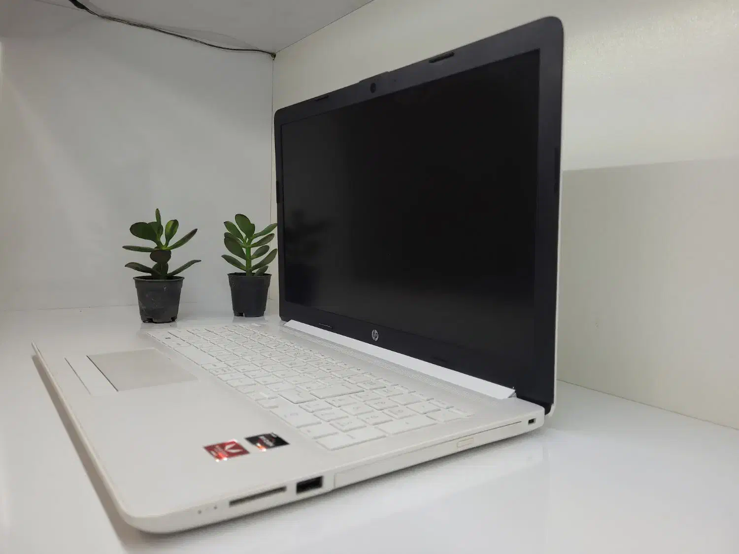 لپ تاپ HP با ۲ گیگ گرافیک مجزا|رایانه همراه|مشهد, شهید بهشتی|دیوار