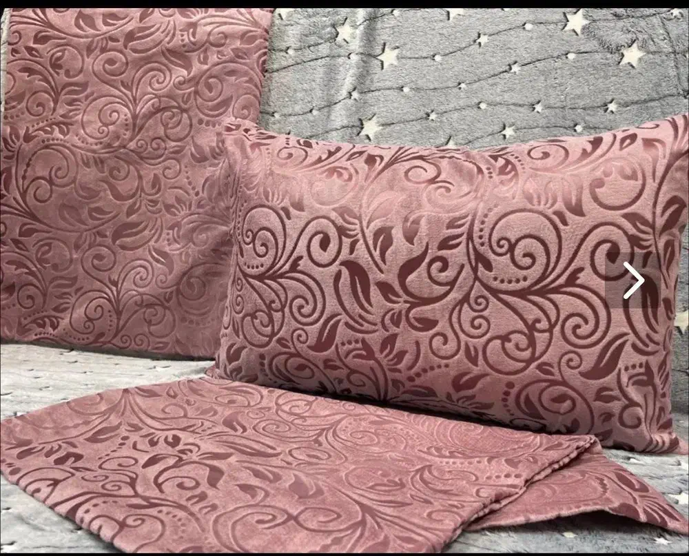 روبالشتی|رختخواب، بالش، پتو|شهریار, رضی آباد بالا|دیوار