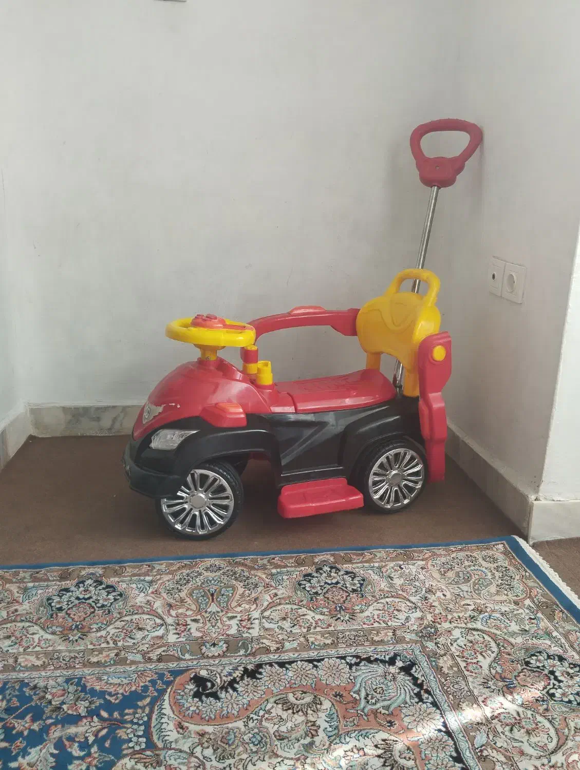 ماشین کودک سالم وکاربردی|اسباب‌بازی بچه|بندر انزلی, انصار الحسین|دیوار