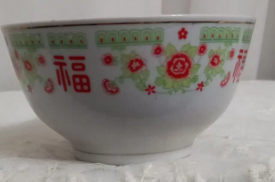 انتیک|ظروف سرو و پذیرایی|اصفهان, سروستان|دیوار