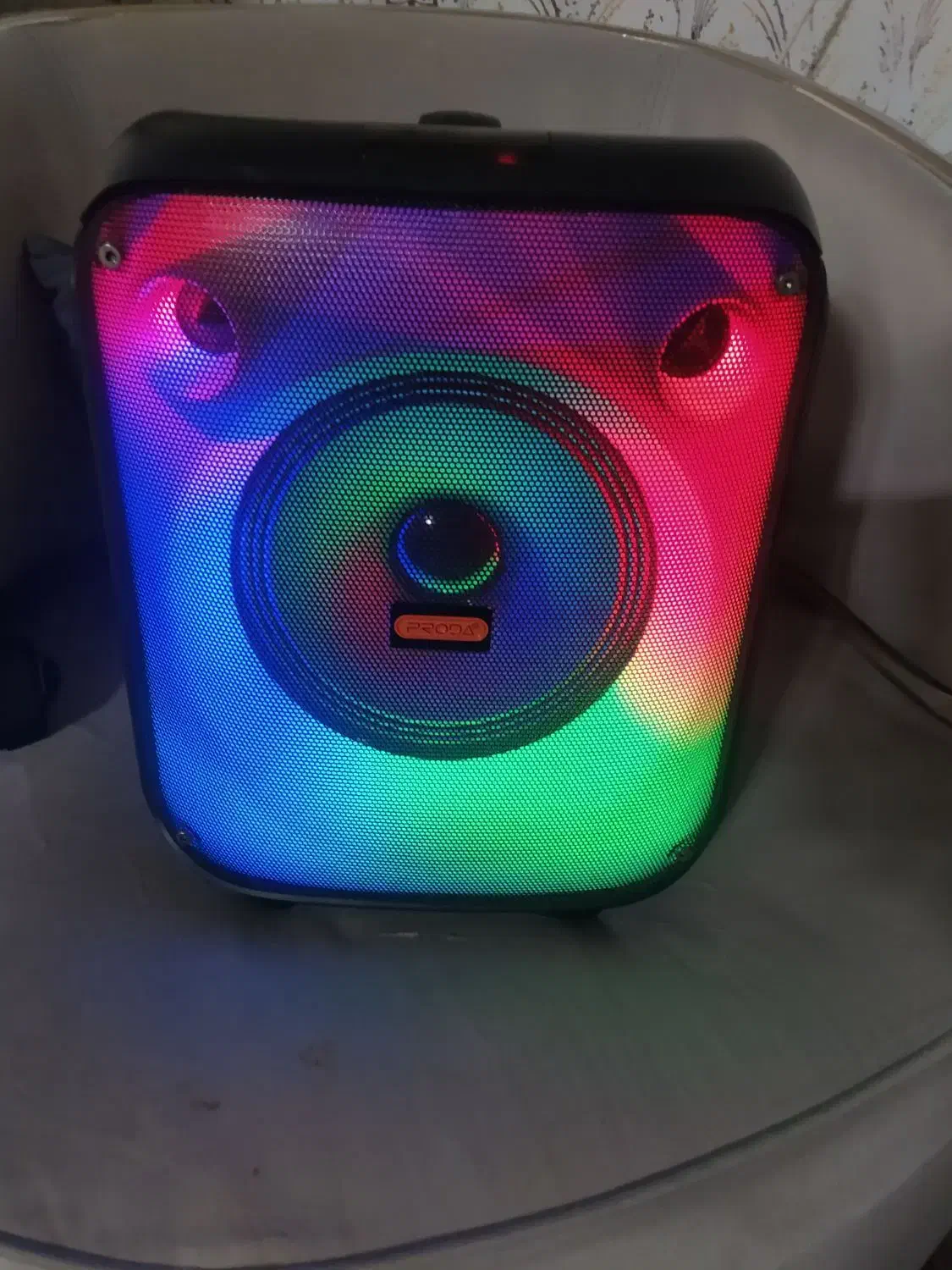 اسپیکر بلوتوث بولوتوثی قابل حمل با میکروفون|پخش‌کننده همراه|مشهد, هنرور|دیوار