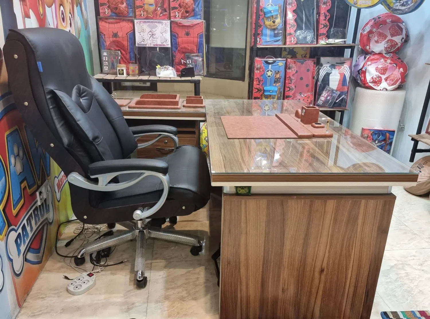 میز و صندلی اداری|مبلمان اداری|تهران, مرزداران|دیوار