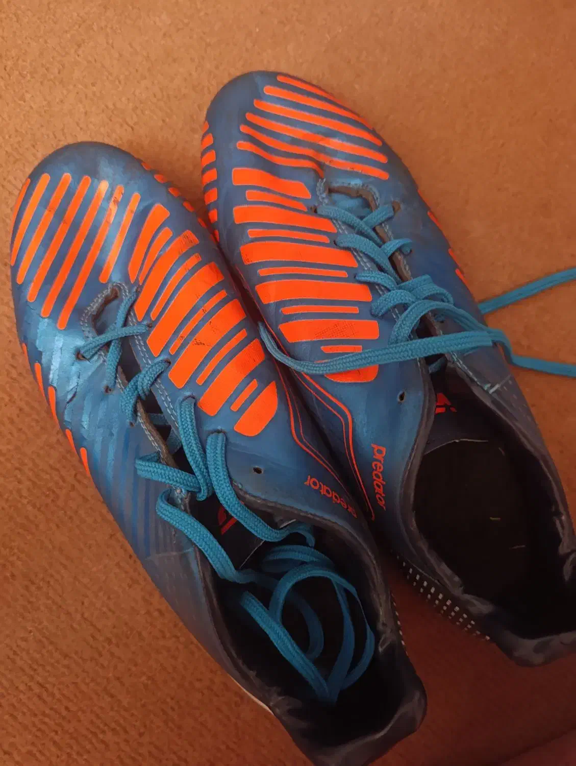 کفش فوتبال آدیداس میزانو|کیف، کفش، کمربند|شیراز, محراب|دیوار