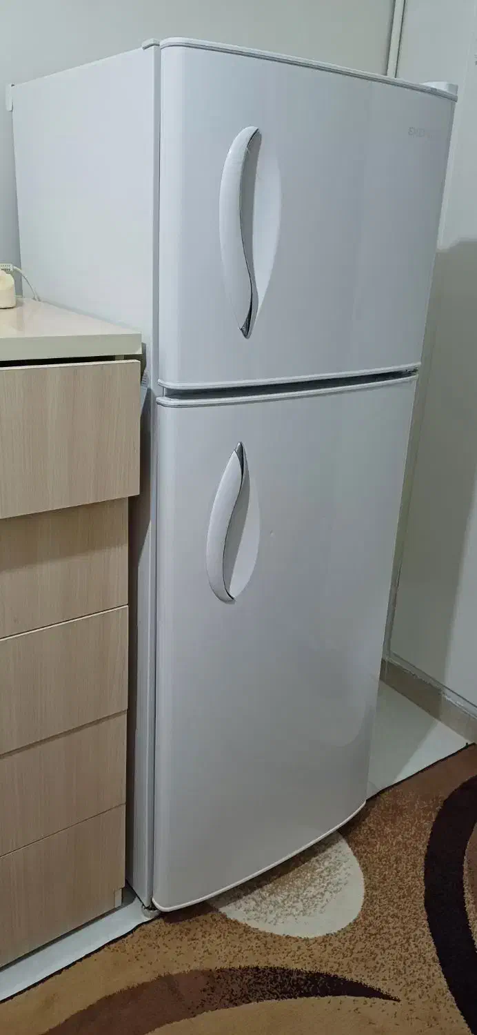 یخجال امرسان ۱۴ فوت|یخچال و فریزر|ری, ملکآباد|دیوار