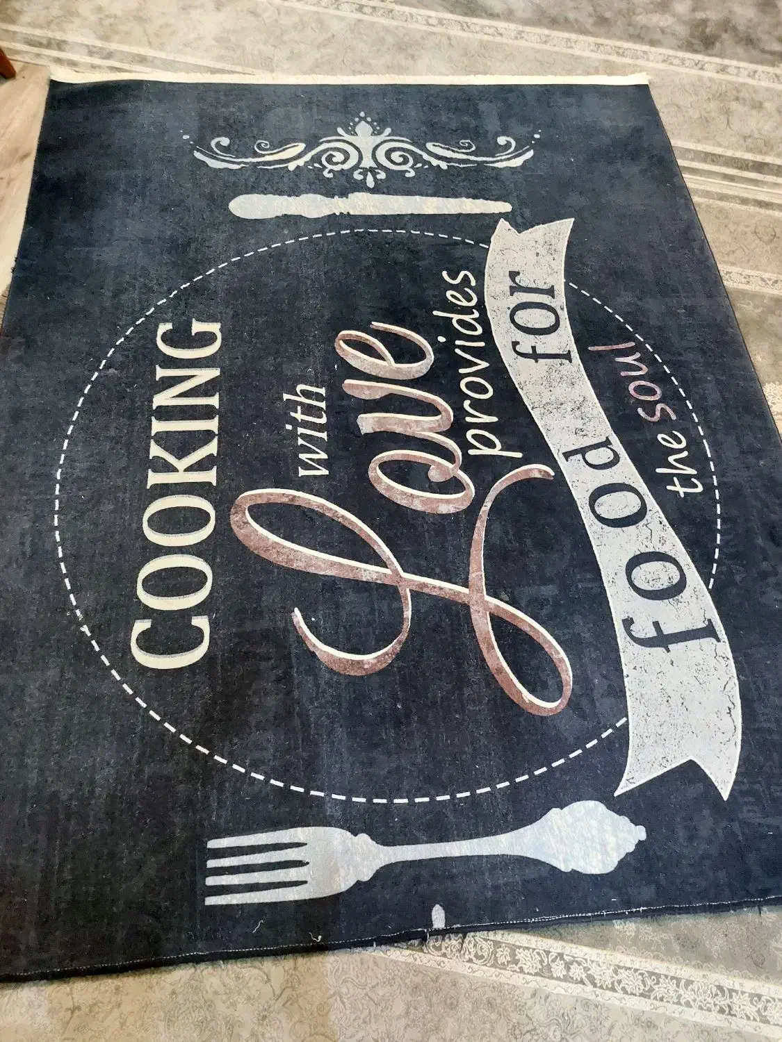 قالی آشپز خونه قیمت 1ملیون رنگ سورمه ای|فرش|شیراز, قدوسی شرقی|دیوار