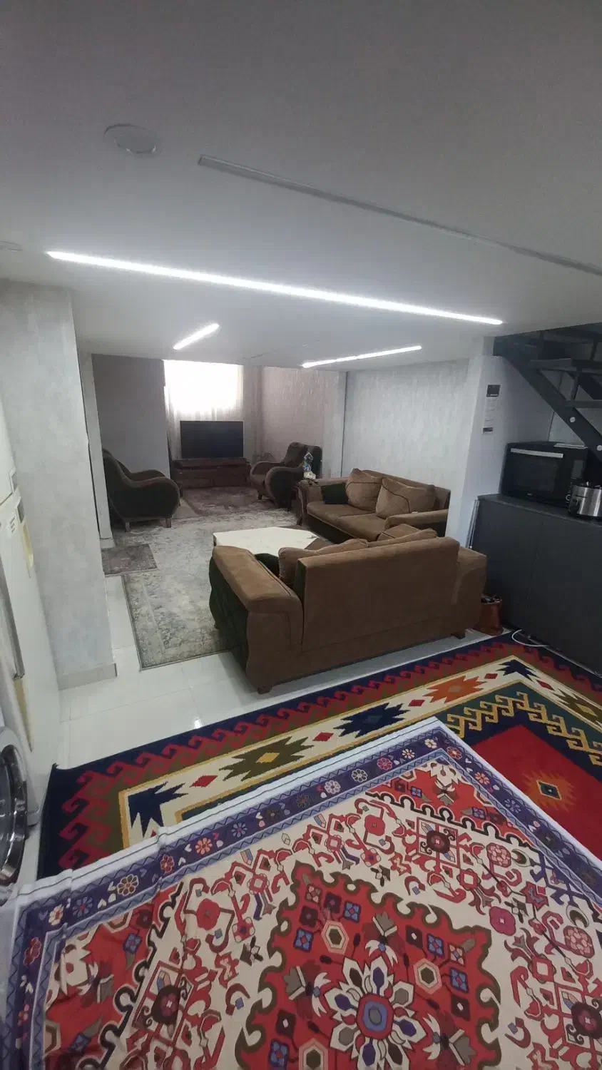 فروش دوطبقه دو واحد یکجا در محدوده میدان پرستار|فروش آپارتمان|بندر انزلی, زنبق|دیوار