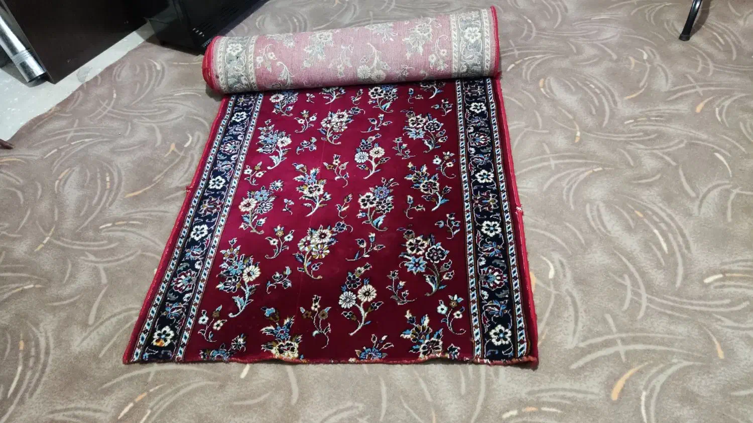 کسرفرش|فرش|هشتگرد, مدرس|دیوار