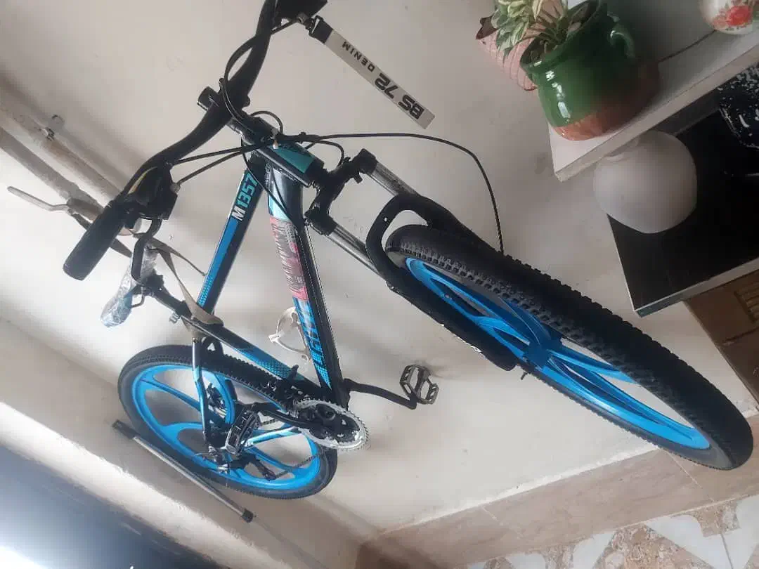 دوچرخه ۲۶کوهستان حرفه ای لاوار رینگ دار و دیسکی|دوچرخه، اسکیت، اسکوتر|رشت, شهرک صبا|دیوار