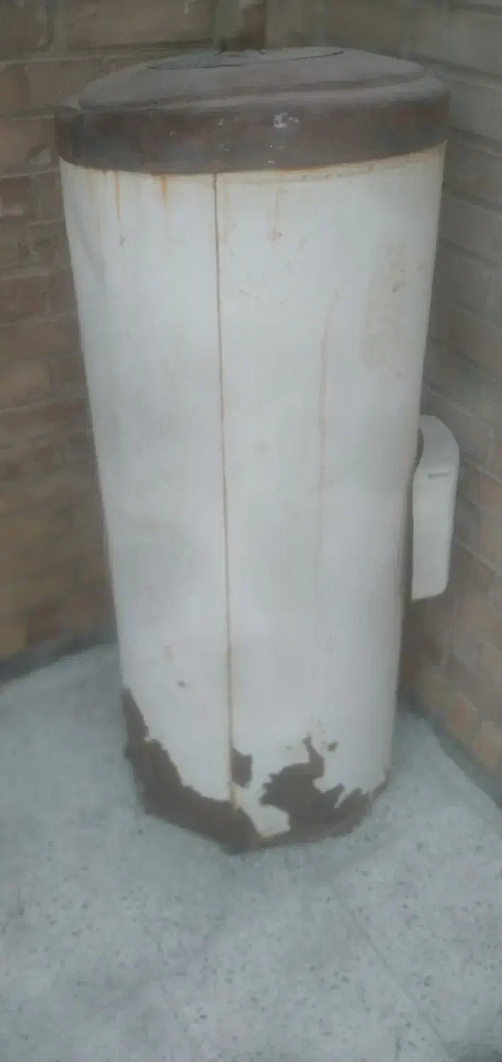 یک عدد آبگرمکن برقی ترموستاتی|آبگرمکن، پکیج، شوفاژ|خرمشهر, |دیوار