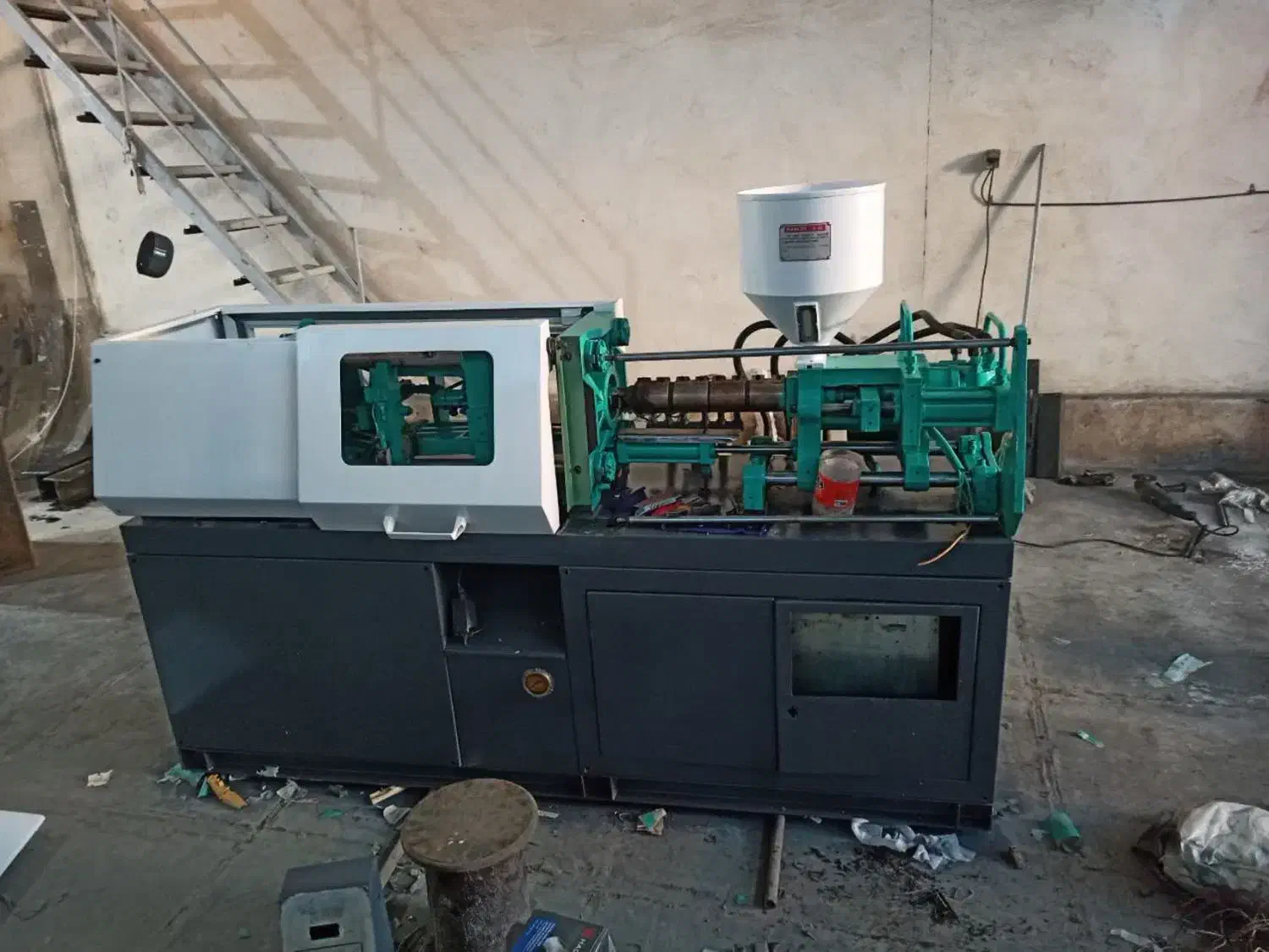 فروش دستگاه تزریق پلاستیک ۶۰ تن ژاپنی در حد نو|ماشینآلات صنعتی|ورامین, خیر آباد|دیوار