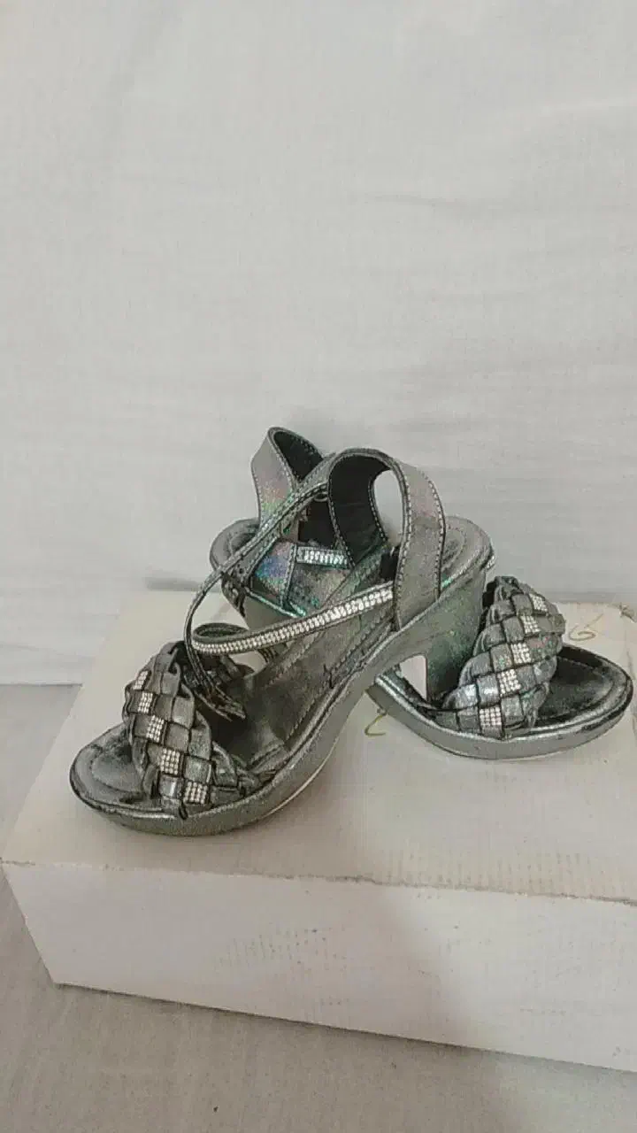 کفش مجلسی بچه گانه و کفش رسمی زنانه|کیف، کفش، کمربند|هشترود, |دیوار