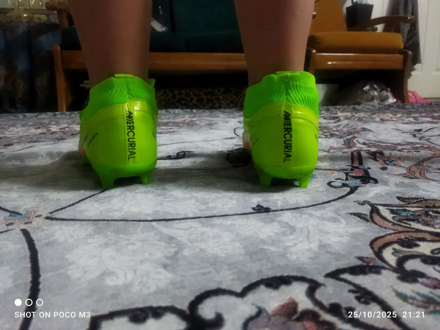 کتونی استوک دار چمنی نو ساق دار|تجهیزات ورزشی|قزوین, |دیوار