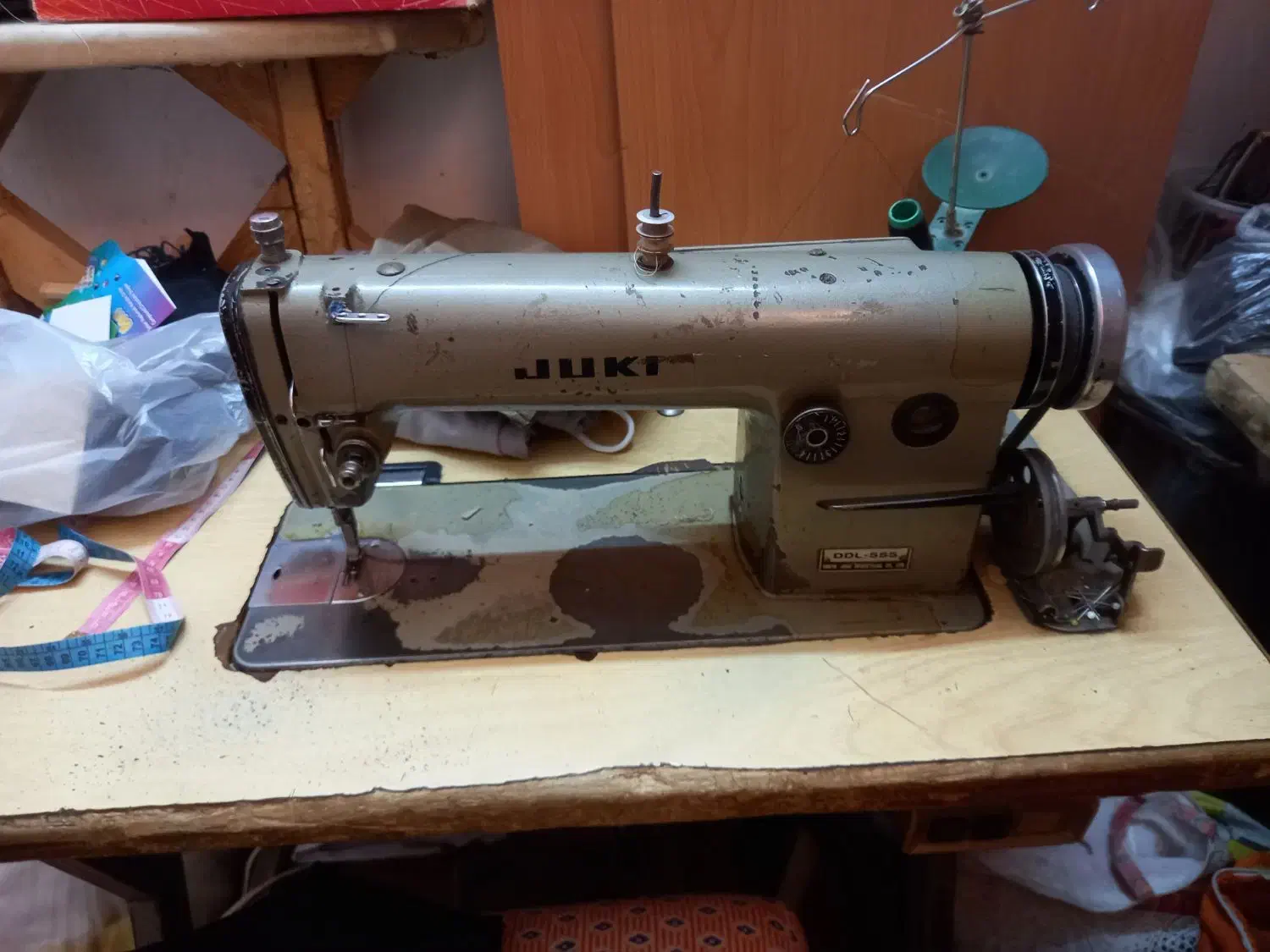 چرخ سردوز|چرخ خیاطی و ریسندگی|سبزوار, قلعه‌نو دهزار|دیوار