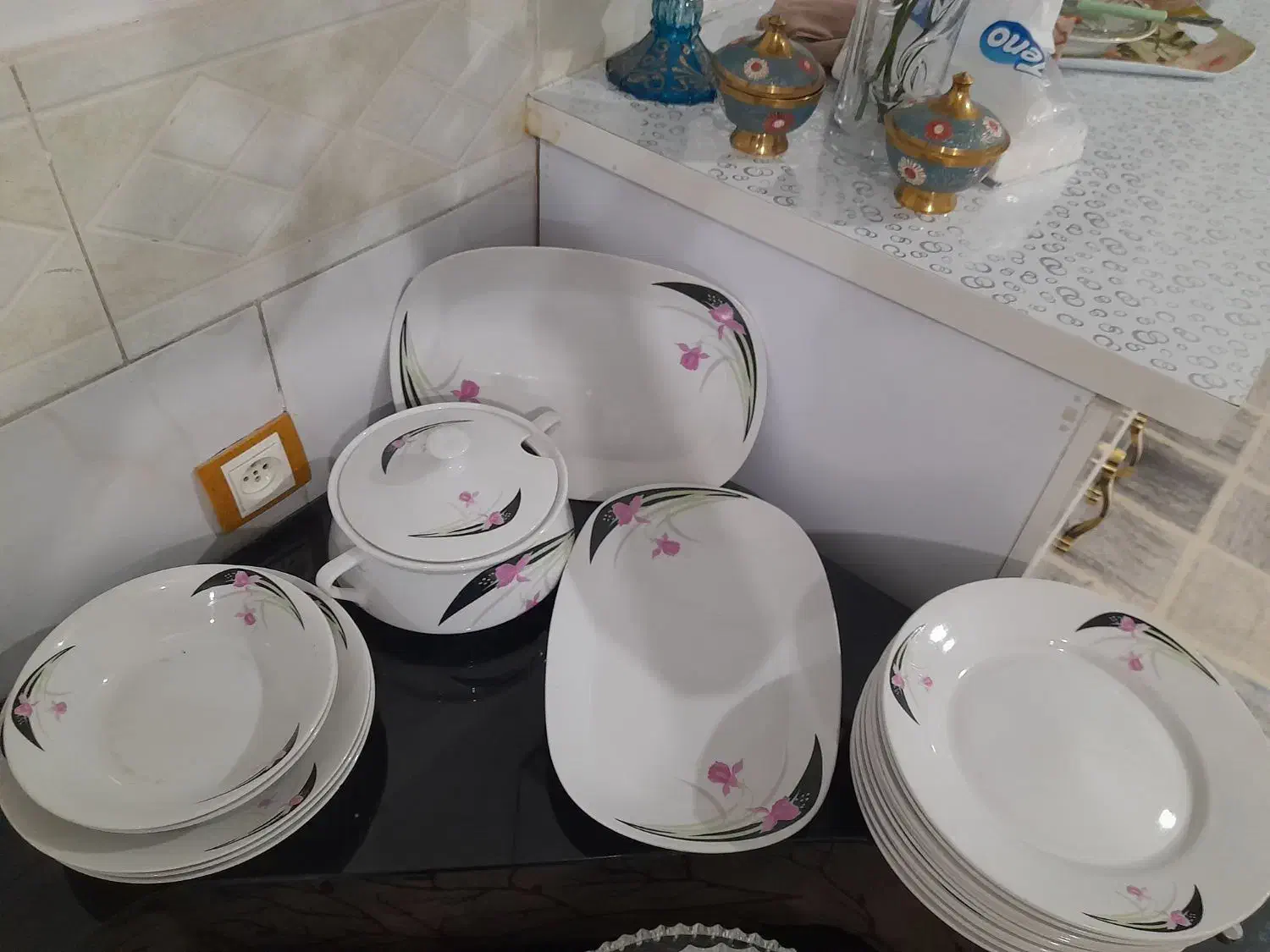 ظرو چینی و پذیرایی|ظروف سرو و پذیرایی|نیشابور, امام خمینی|دیوار