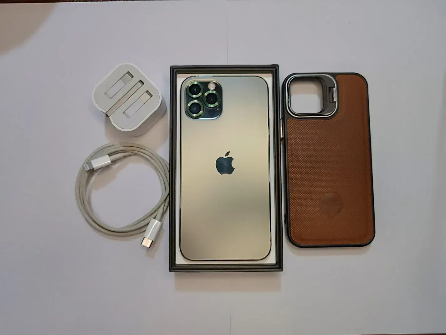 آیفون 12pro zaa 256|موبایل|پاکدشت, شهرک امام رضا|دیوار