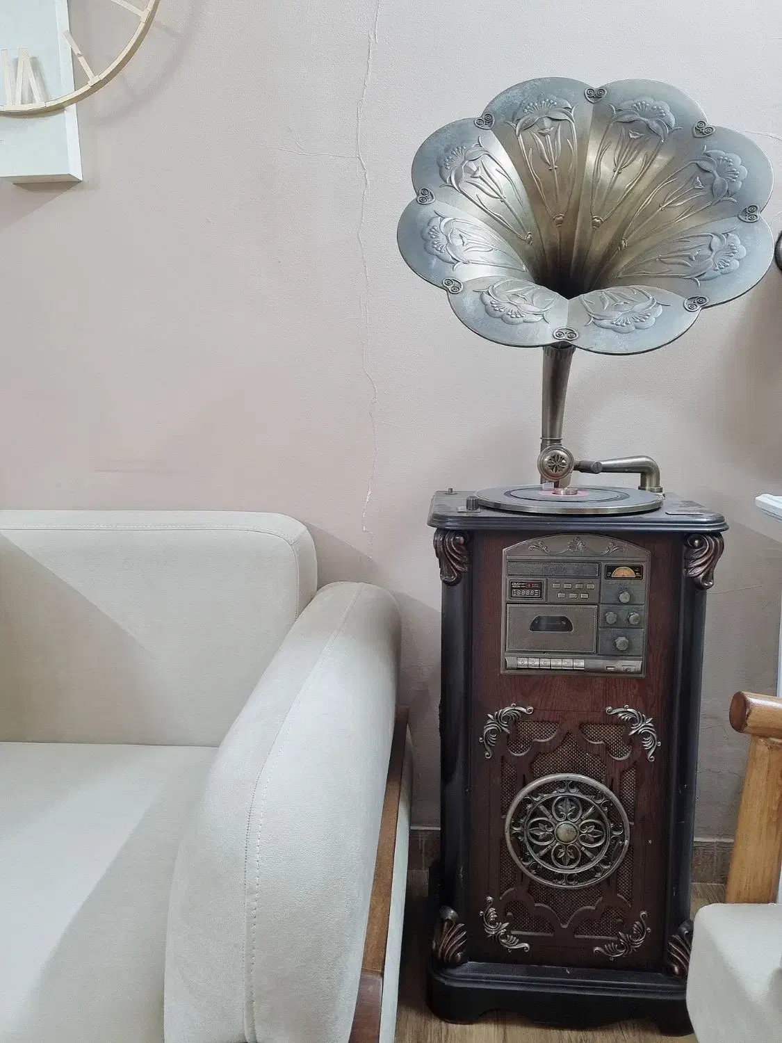 گرامافون در حد نو سالم|سیستم صوتی خانگی|قرچک, باقرآباد|دیوار