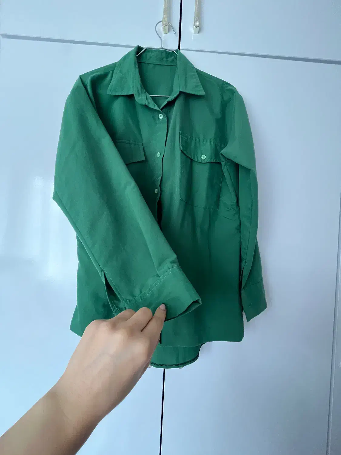 مانتو سبز|لباس|رشت, گلسار|دیوار