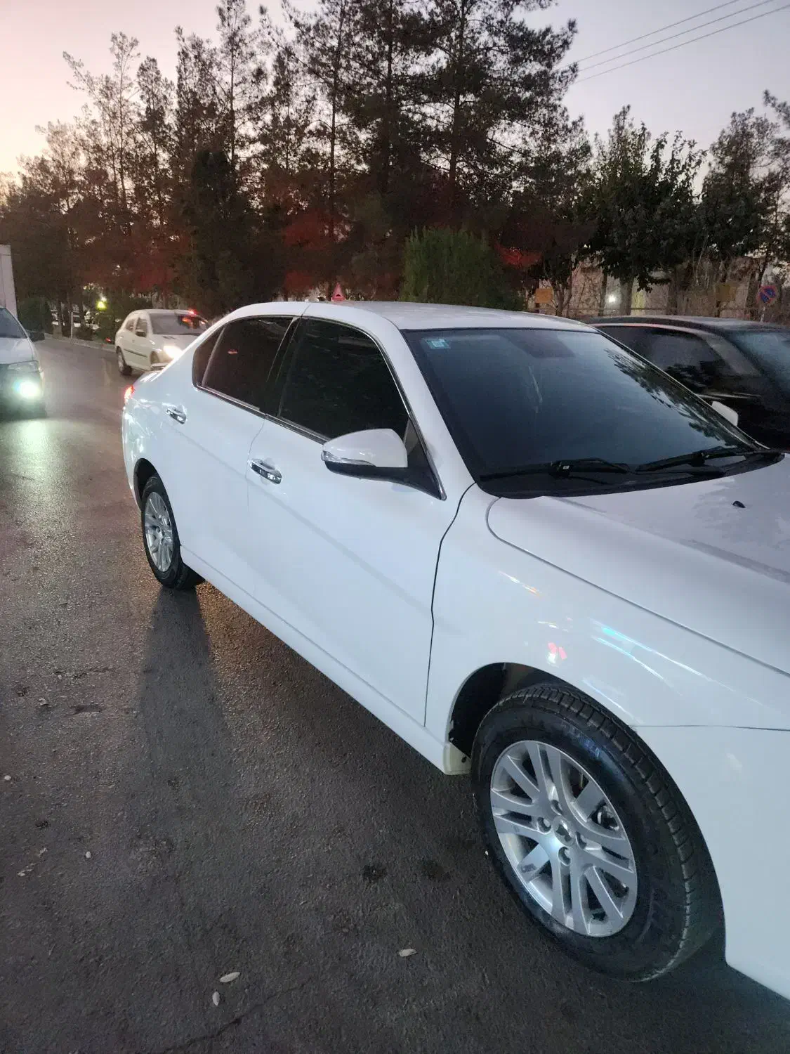 دنا پلاس ۶ دنده|خودرو سواری و وانت|اصفهان, کوی ولی عصر|دیوار