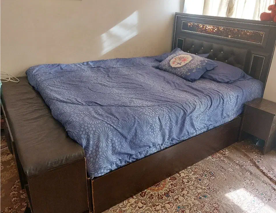فروش فوری تخت دونفره کاملا سالم ب دلیل کمبودجا|تخت و سرویس خواب|بندرعباس, |دیوار