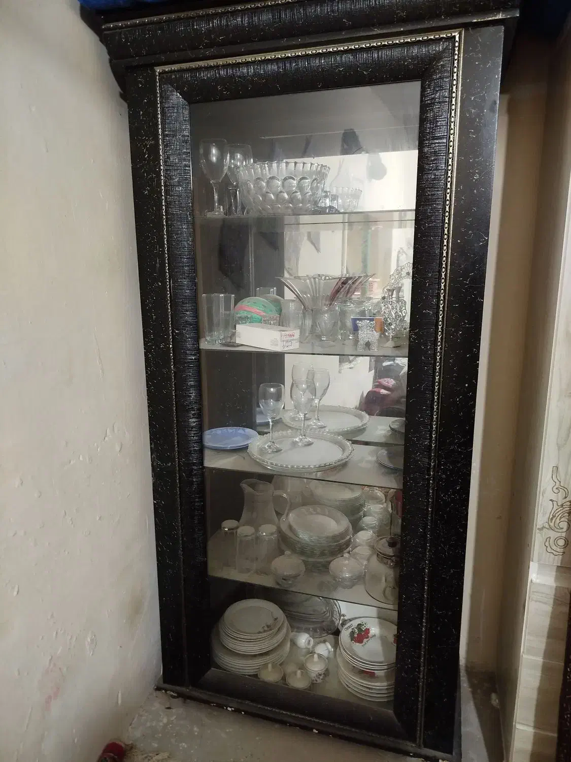 بوفه|بوفه، ویترین، کنسول|ینقاق, |دیوار